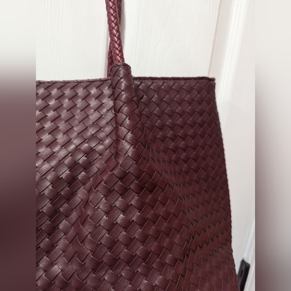 NWT Lulu Dharma Large Tote - Picture 4 of 15